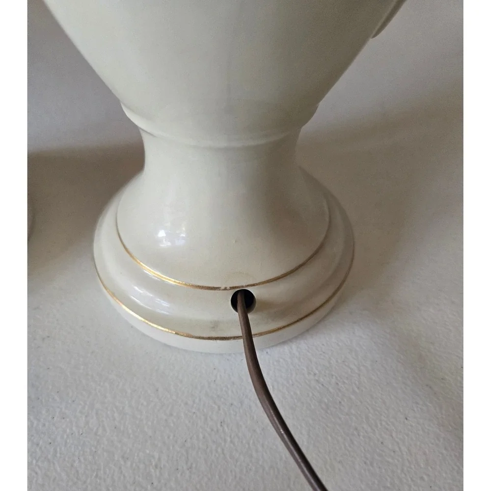 Vintage Pair Floral Porcelain Urn Table Lamps White Gold Roses Hollywood Regency